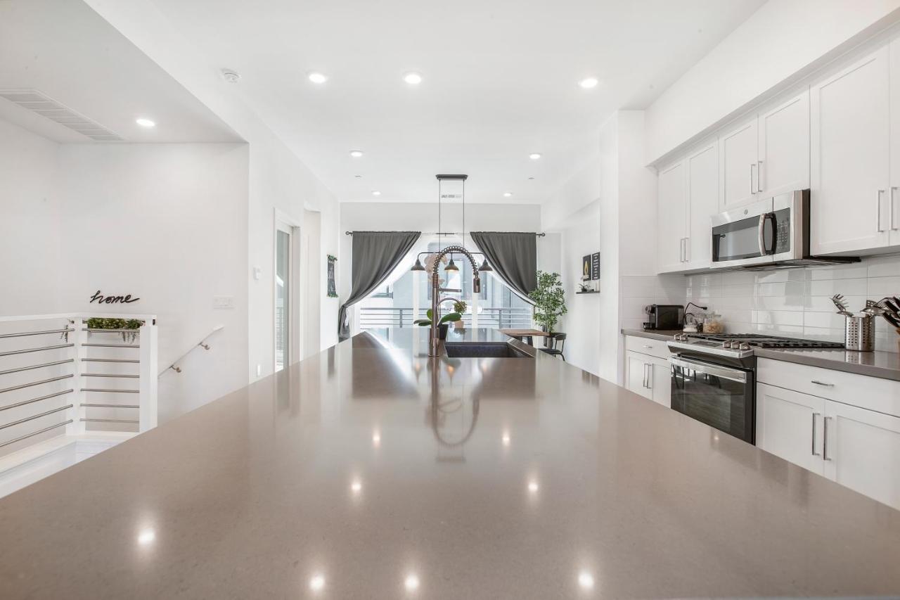 Holiday home La Harbor With Private Rooftop Near #dtla *